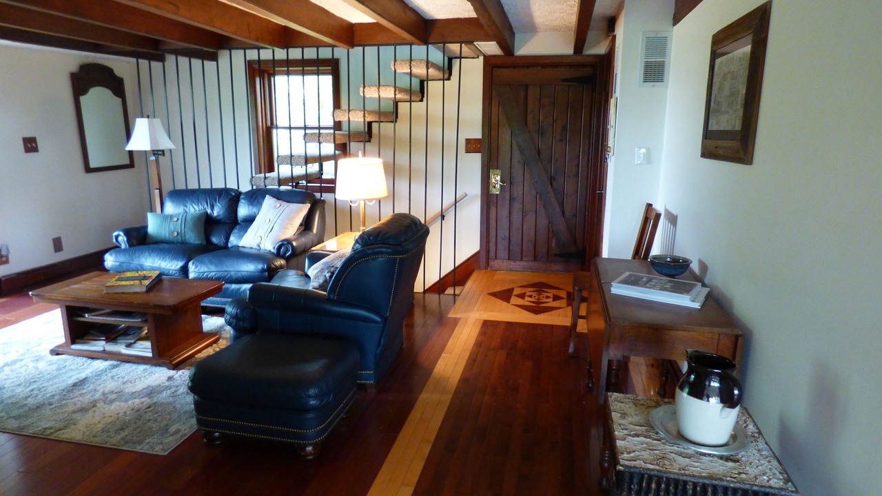 Photo of Livingroom in Acton