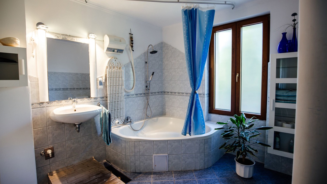 Photo of Bathroom in Balatonalmadi