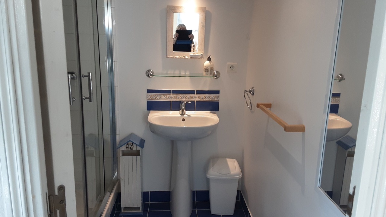 Photo of Bathroom in Pleherel-Plage-Vieux-Bourg