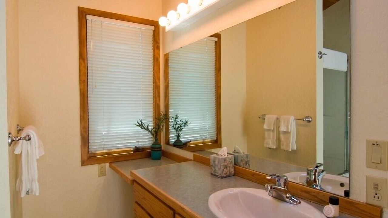 Photo of Bathroom in Sunriver