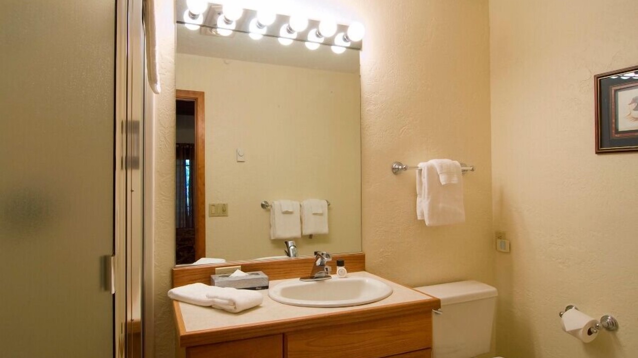 Photo of Bathroom in Sunriver