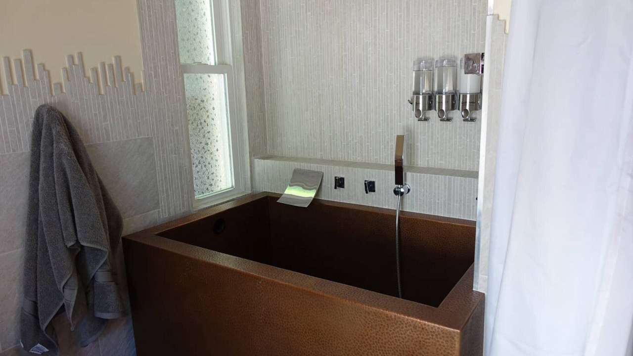 Photo of Bathroom in Neighborhood Nine