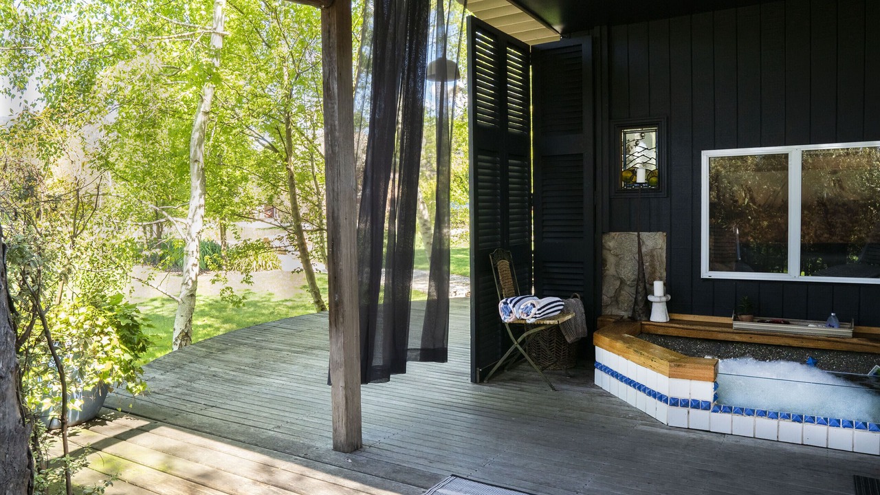 Photo of Patio Balcony in Tawonga South