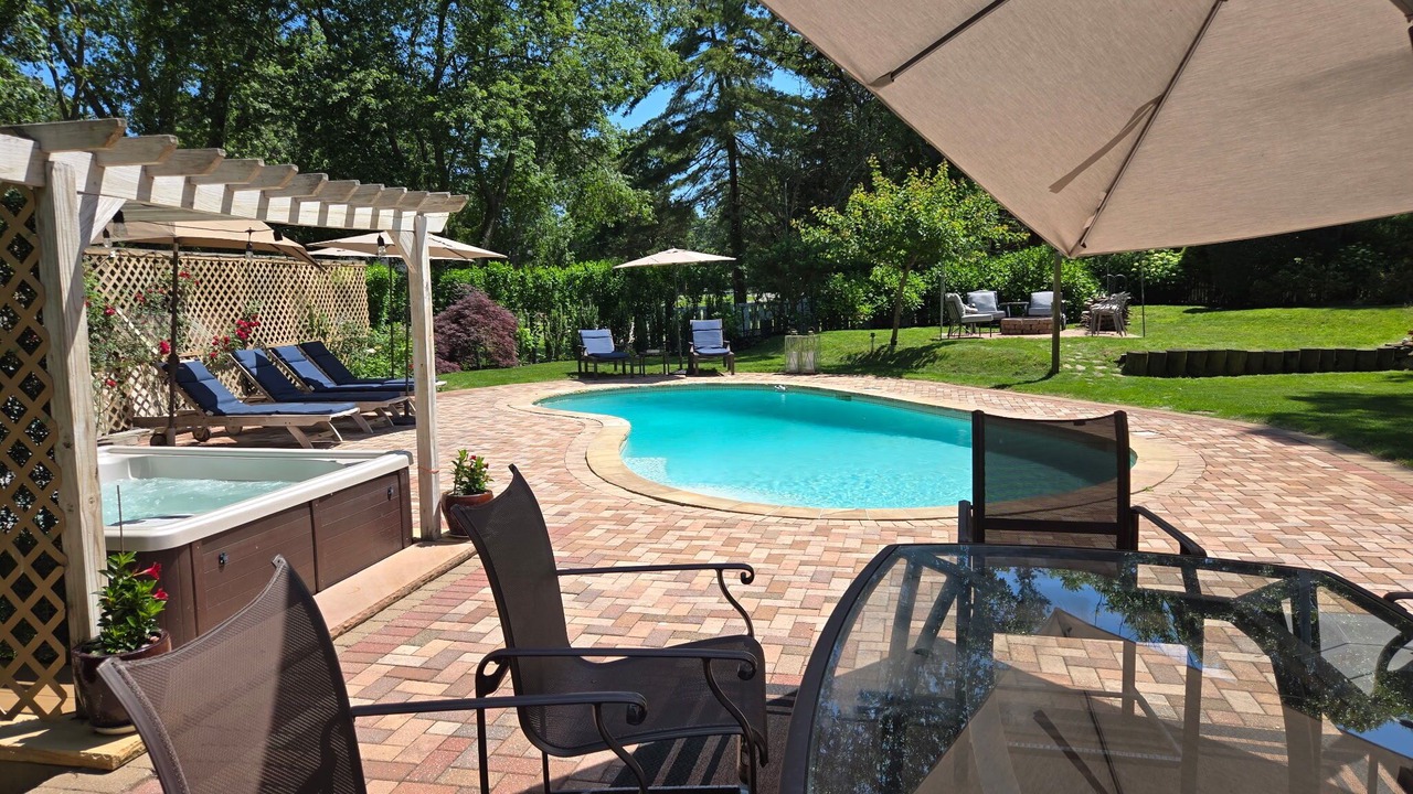 Photo of Outdoor in Hampton Bays