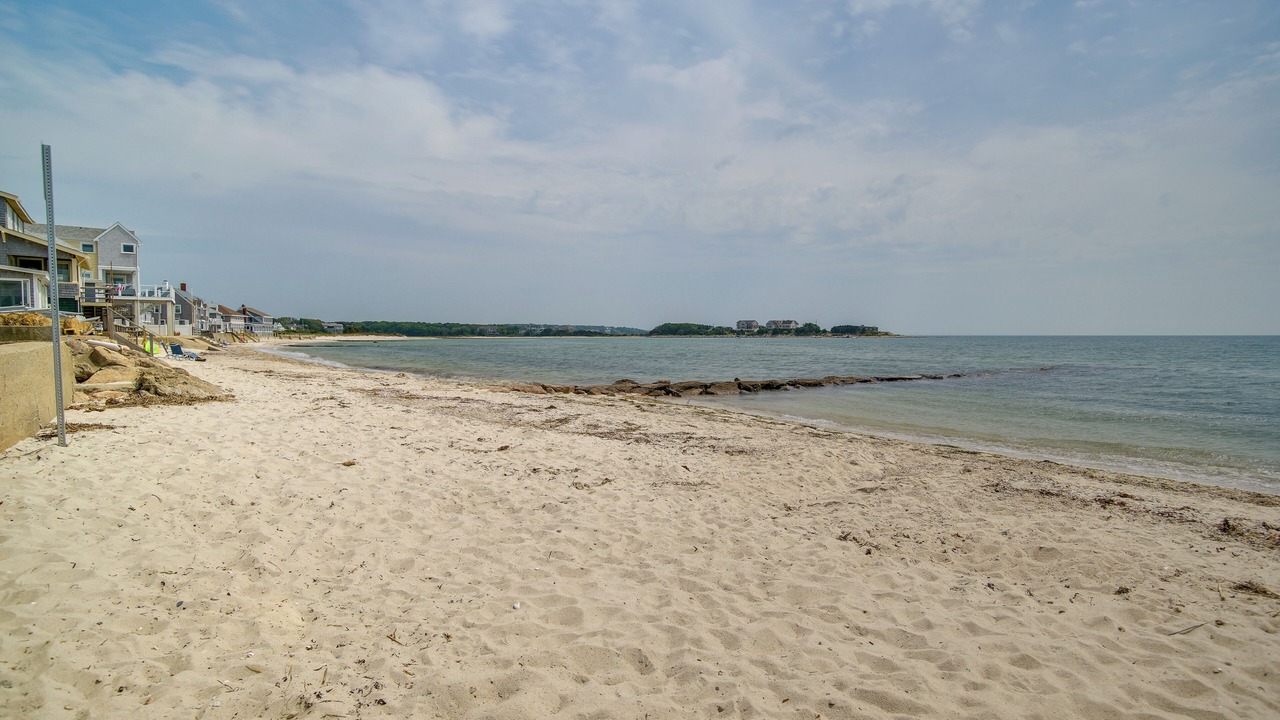 Photo of Others in Silver Beach