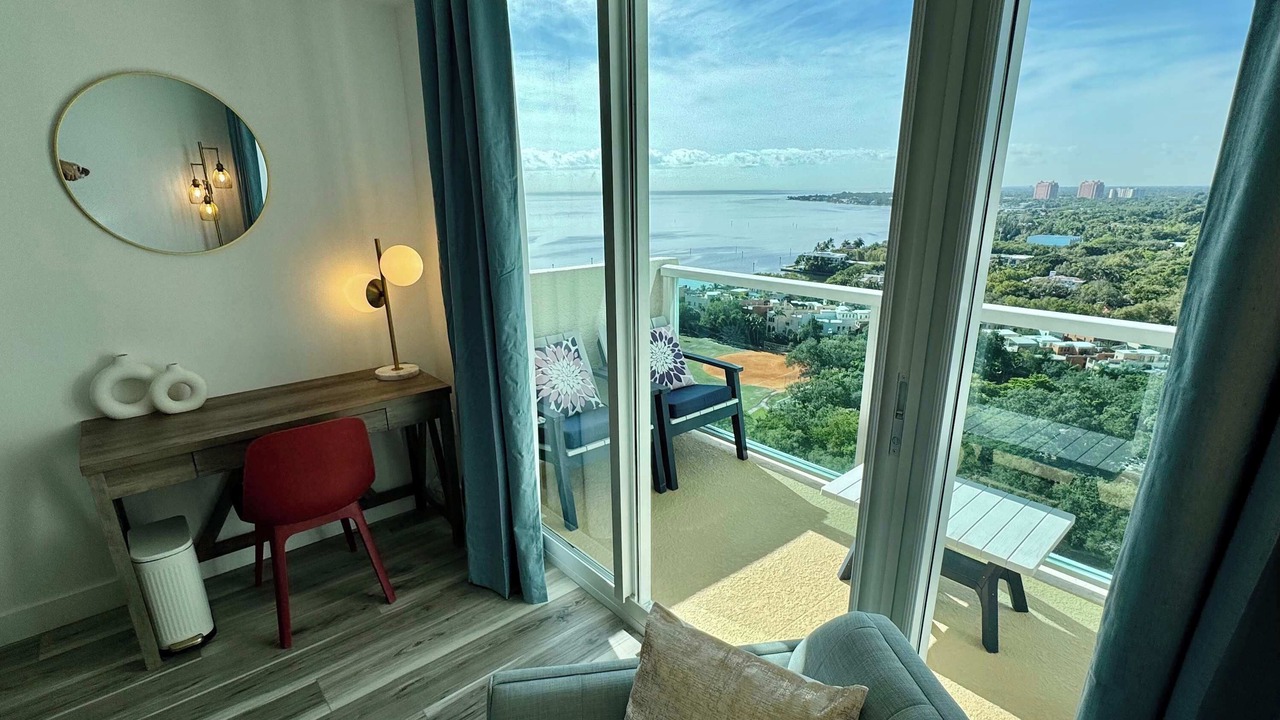 Photo of Livingroom in Coconut Grove