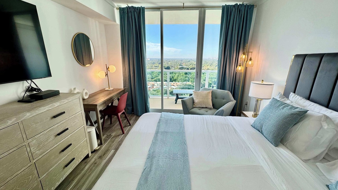 Photo of Bedroom in Coconut Grove