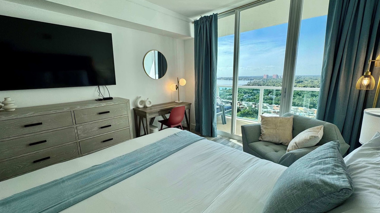 Photo of Bedroom in Coconut Grove