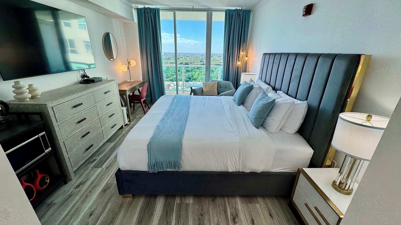Photo of Bedroom in Coconut Grove