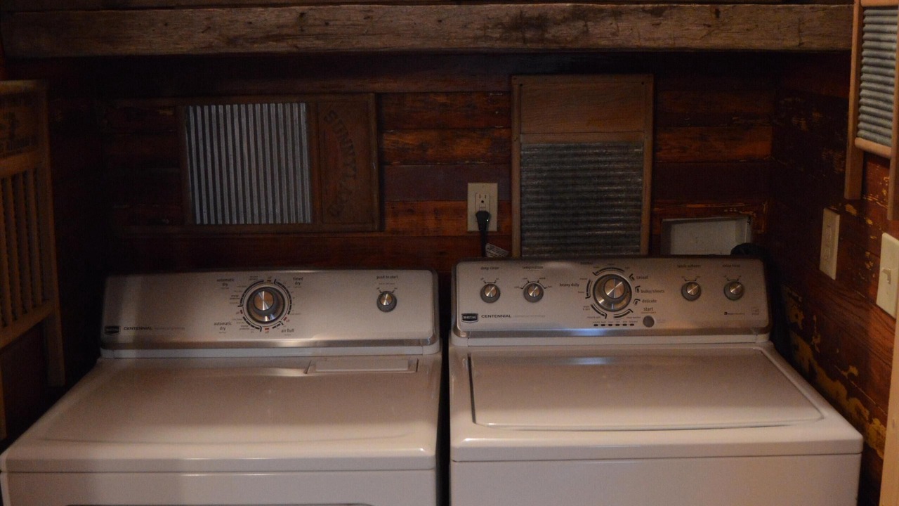 Photo of Bathroom in De Mossville