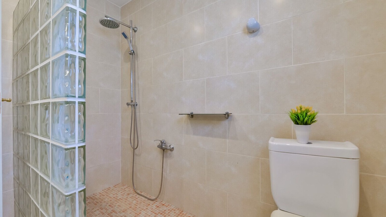 Photo of Bathroom in Benimeit
