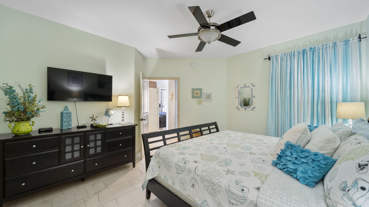Photo of Bedroom in Navarre Beach