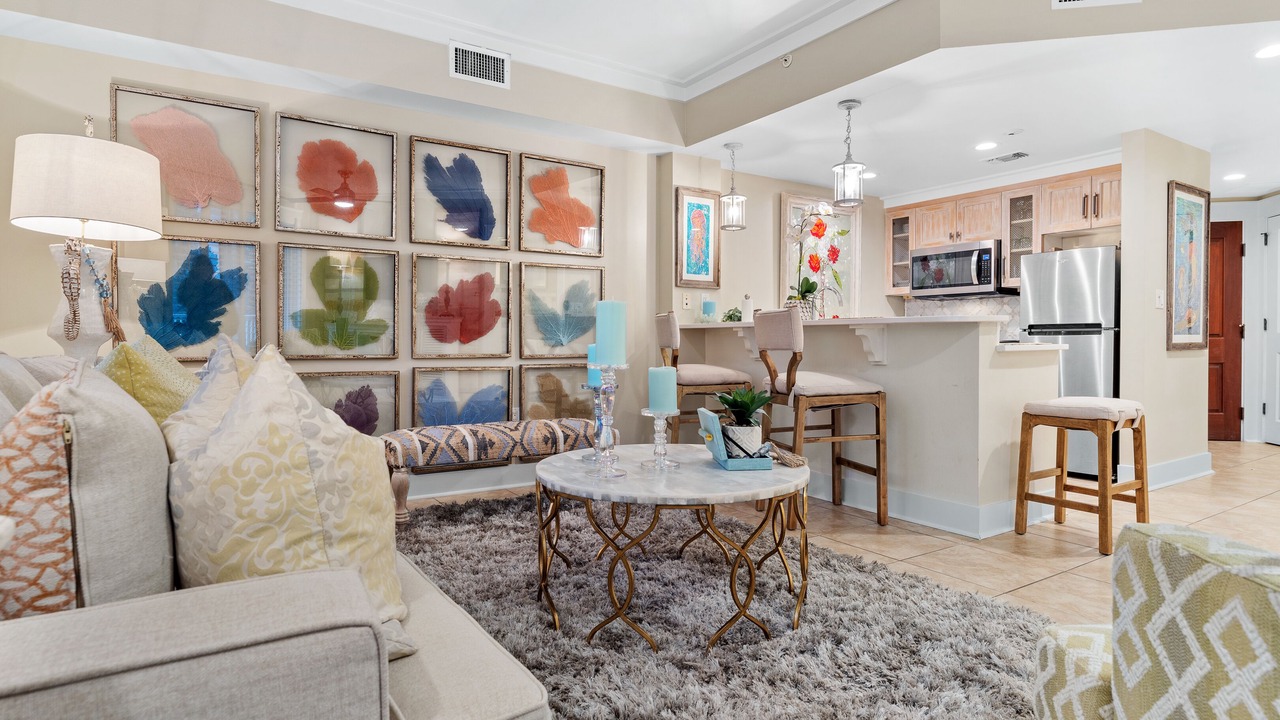 Photo of Livingroom in Baytowne Wharf