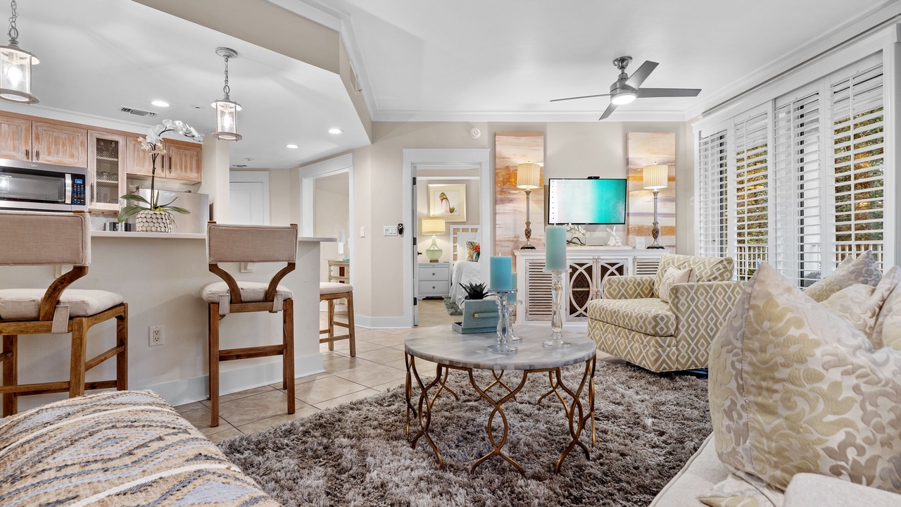 Photo of Livingroom in Baytowne Wharf