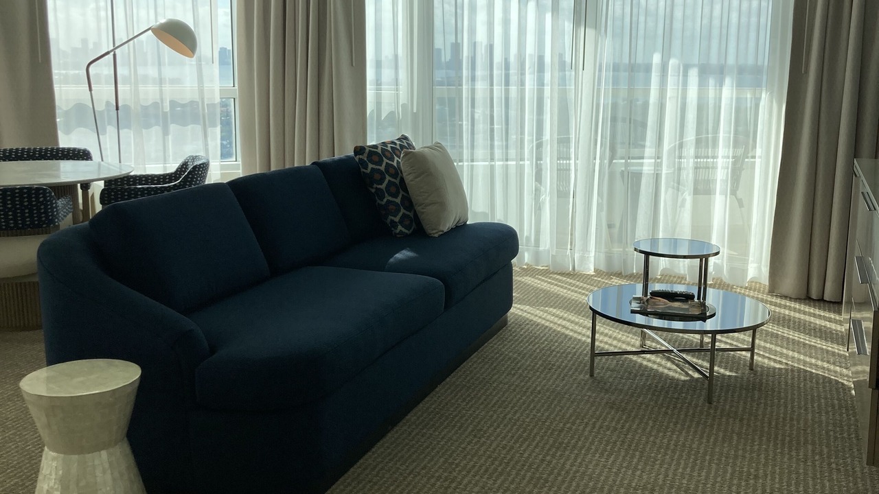 Photo of Livingroom in Mid Beach