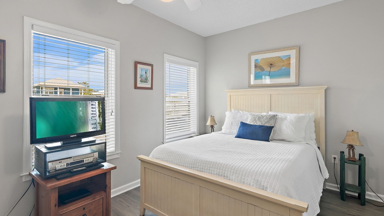 Photo of Bedroom in Seacrest