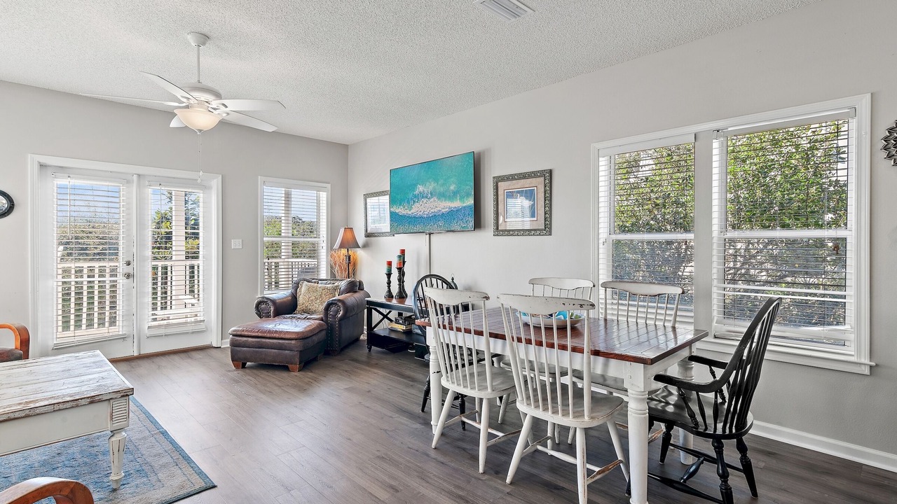 Photo of Livingroom in Seacrest