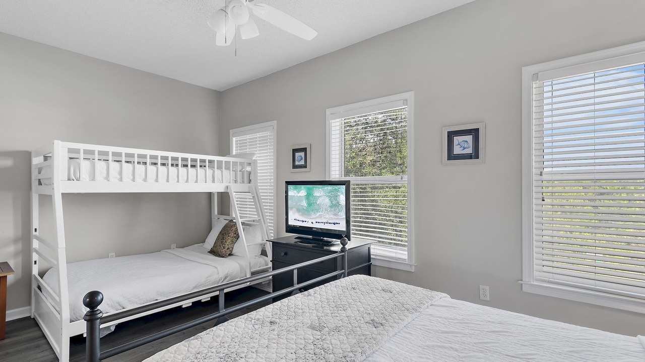 Photo of Bedroom in Seacrest
