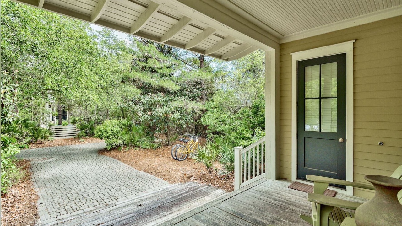 Photo of Patio Balcony in Cottage District