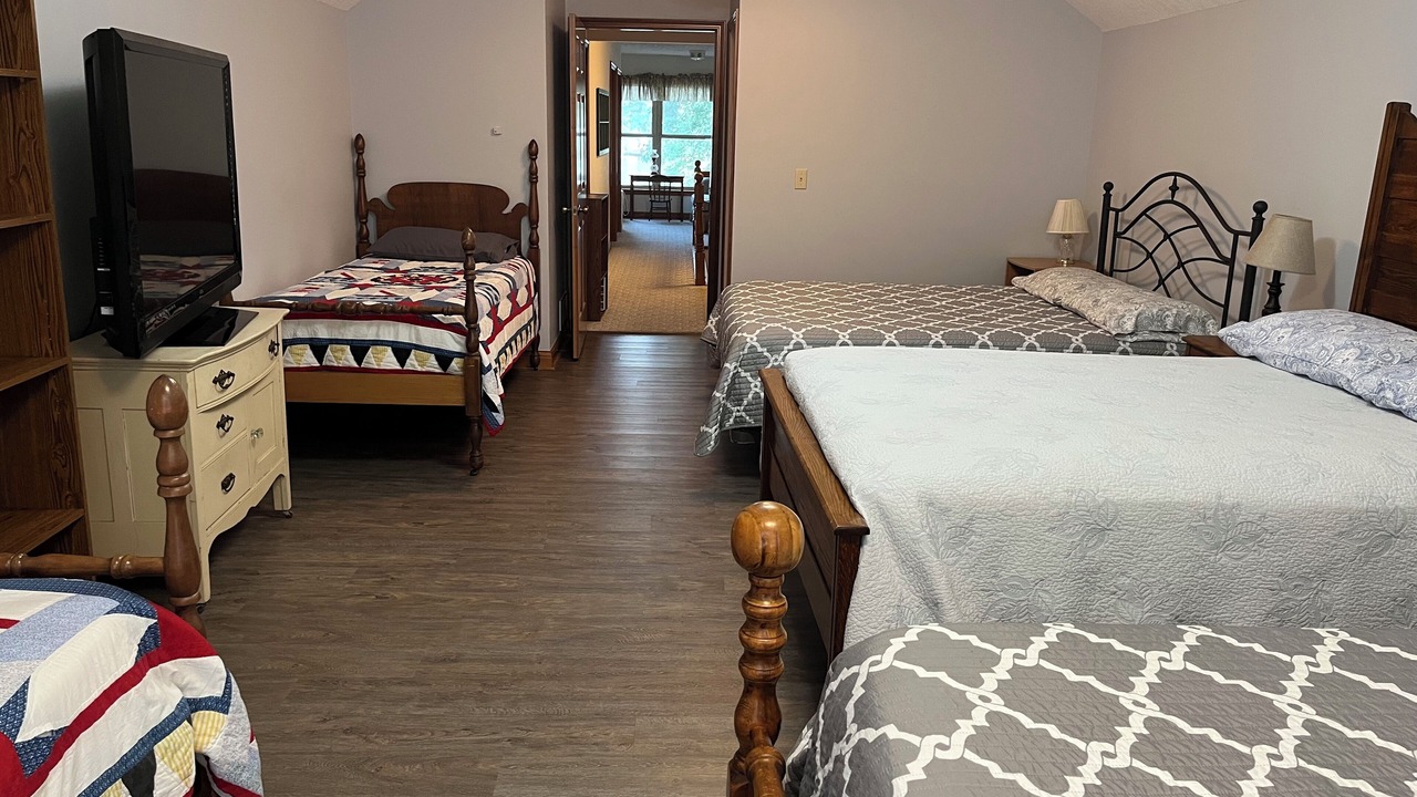 Photo of Bedroom in Lakeview