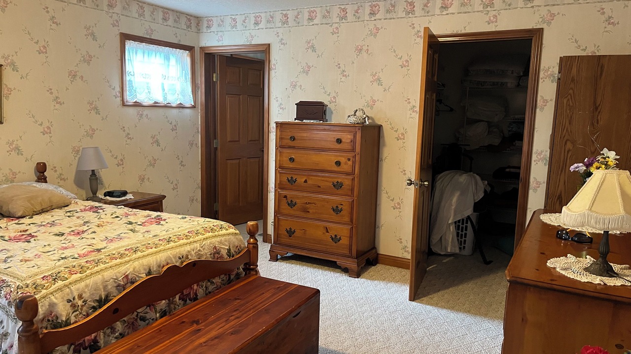 Photo of Bedroom in Lakeview