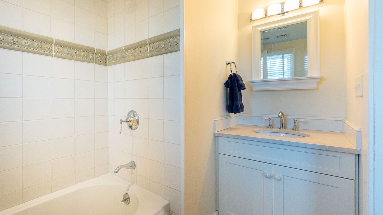 Photo of Bathroom in Nantucket Town