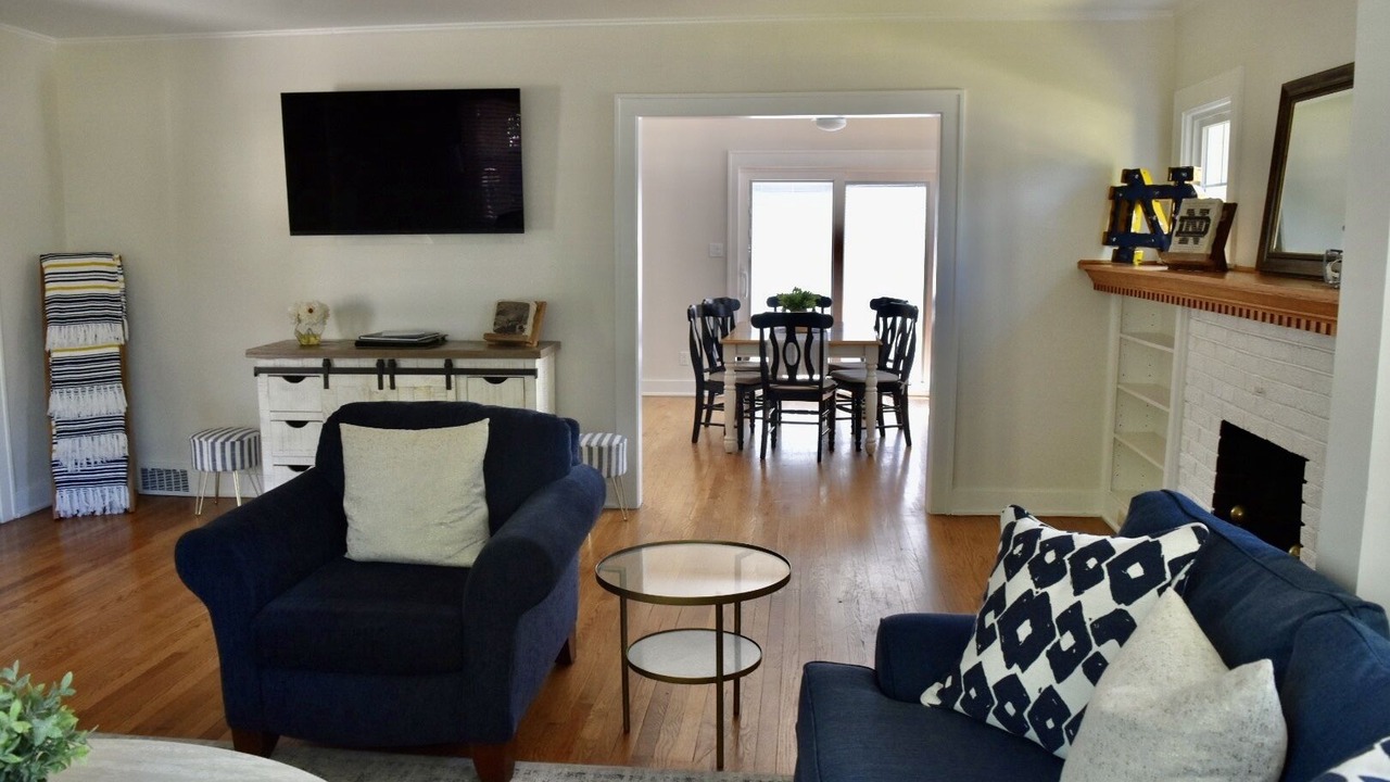 Photo of Livingroom in Northeast South Bend