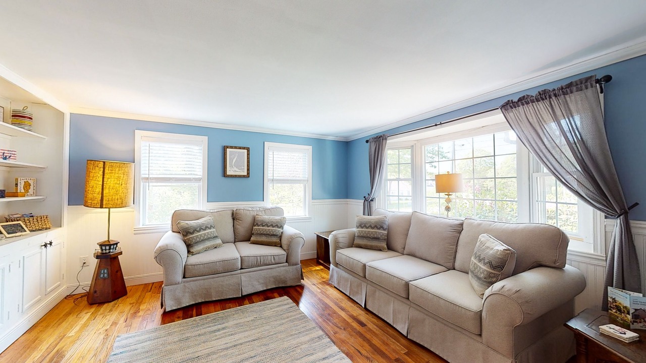 Photo of Livingroom in Hyannis