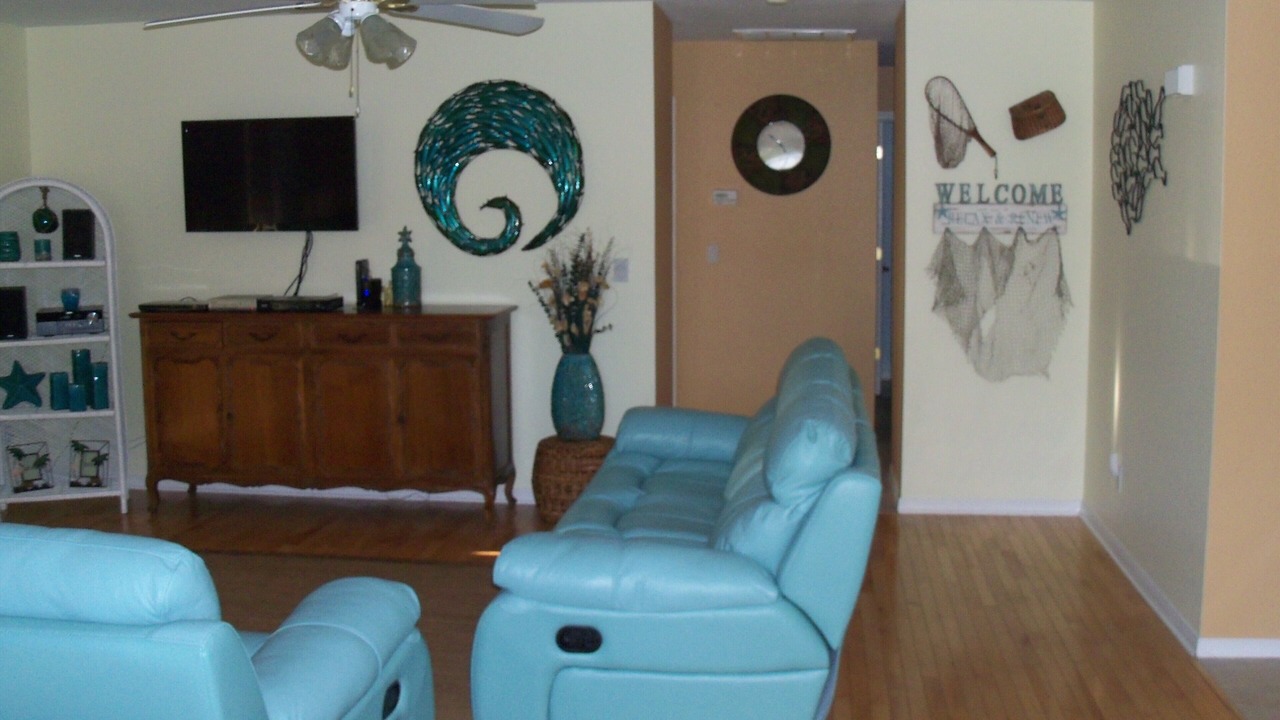 Photo of Livingroom in Alden Pines