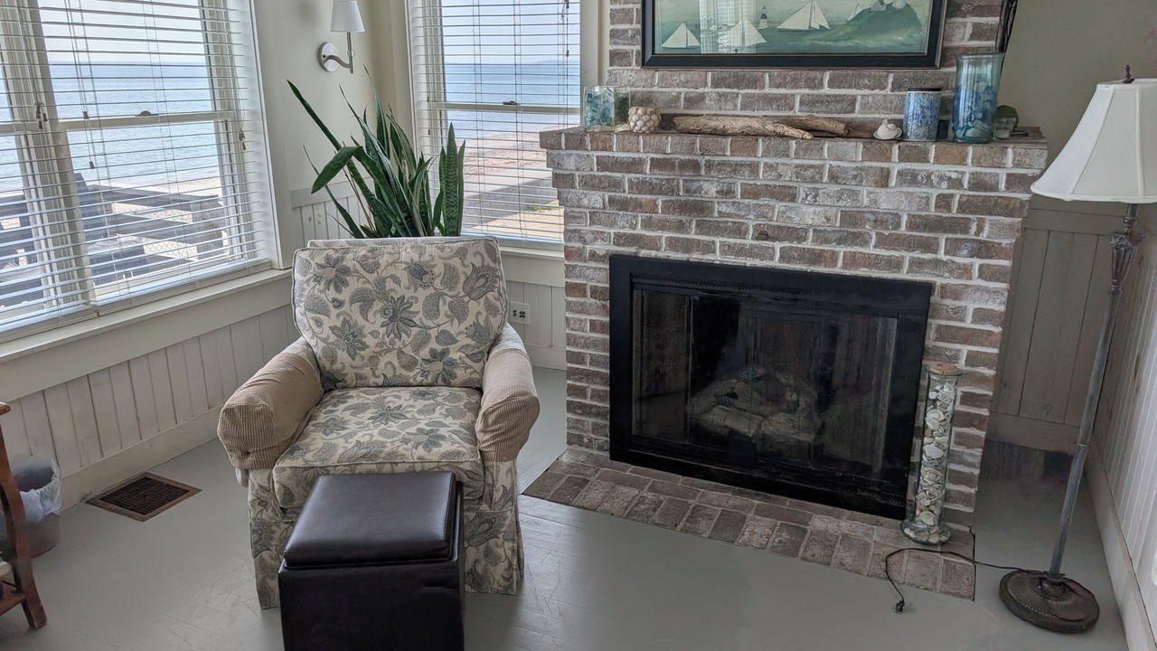 Photo of Livingroom in Green Harbor-Cedar Crest