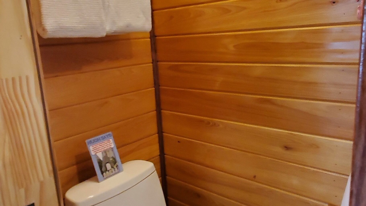 Photo of Bathroom in Uptown - Upper Duval