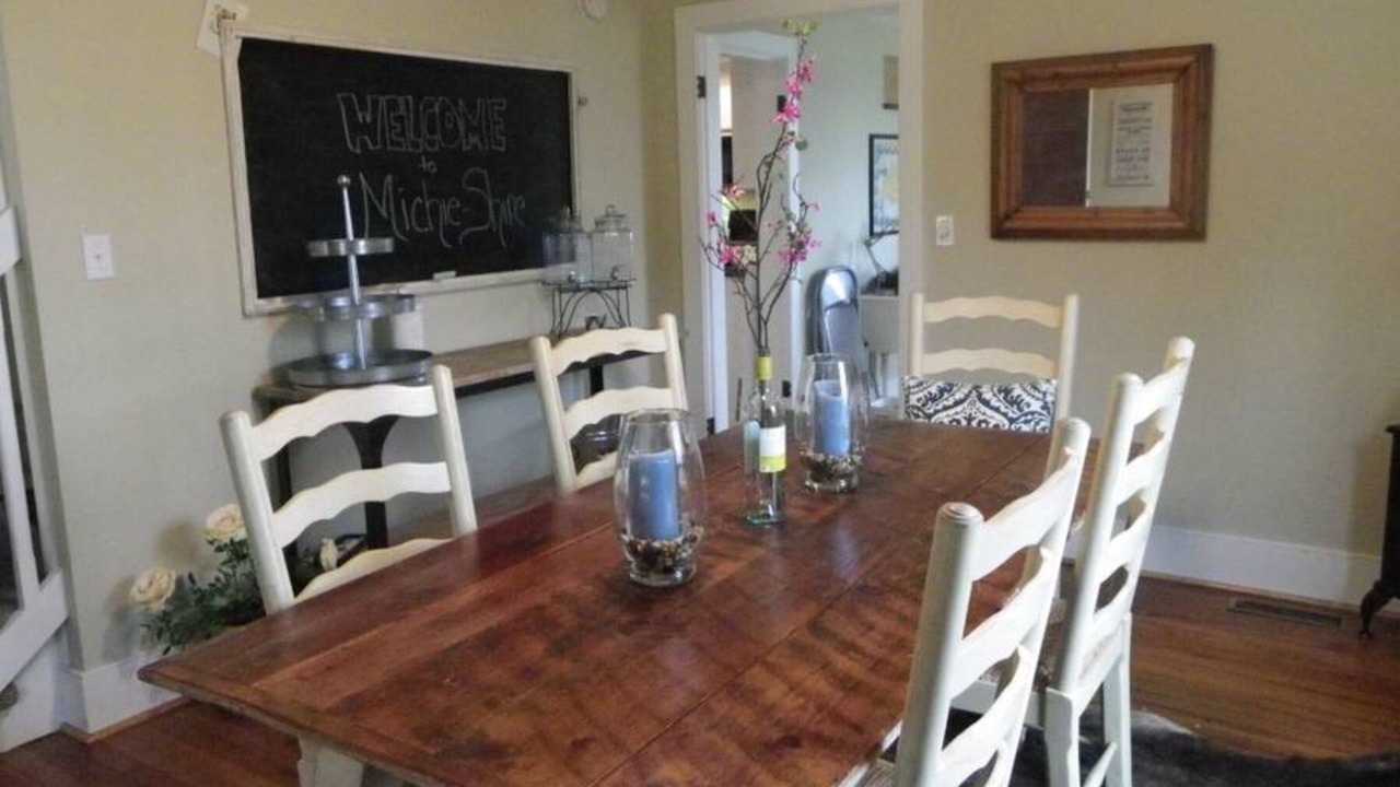 Photo of Livingroom in Lexington