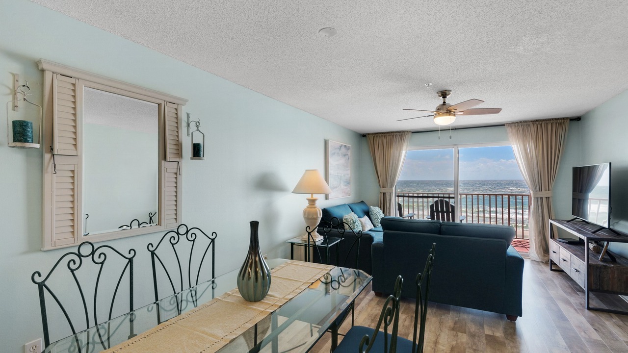 Photo of Livingroom in Fort Walton Beach