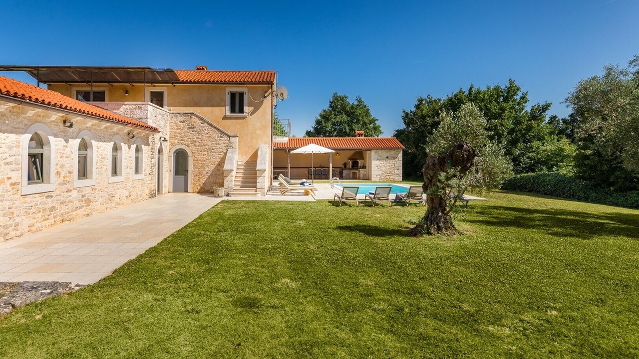 Photo of Outdoor in Prkacini