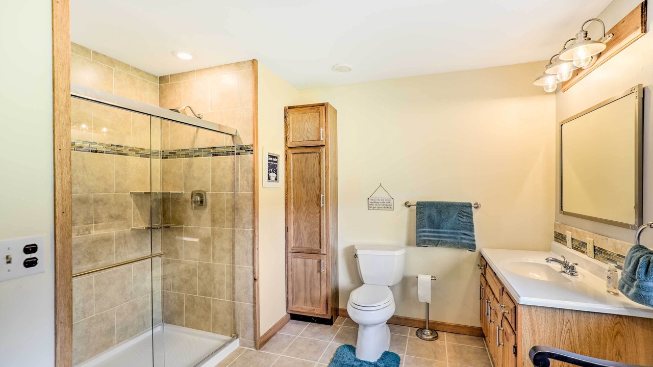 Photo of Bathroom in Ovid