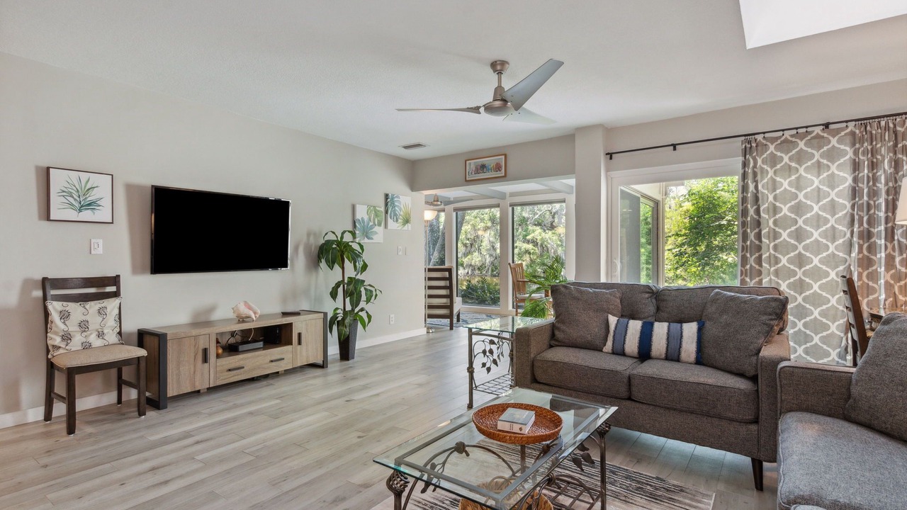 Photo of Livingroom in Fernandina Beach