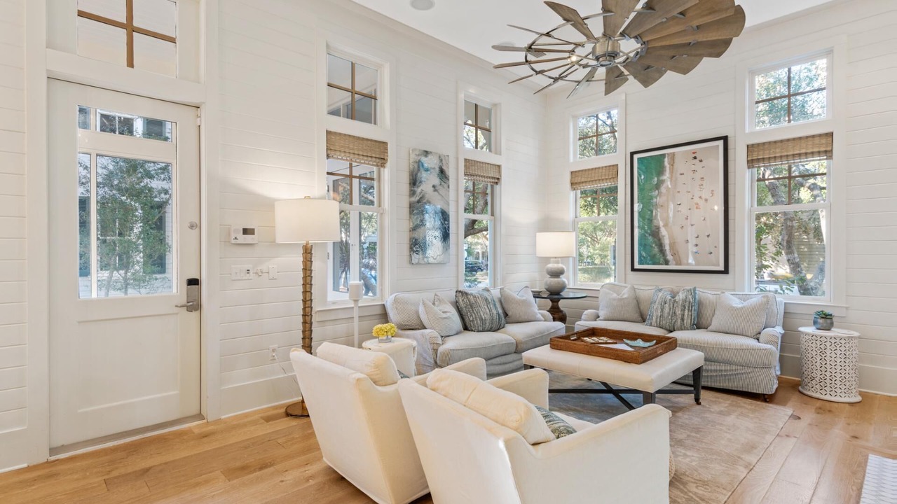 Photo of Livingroom in Cottage District