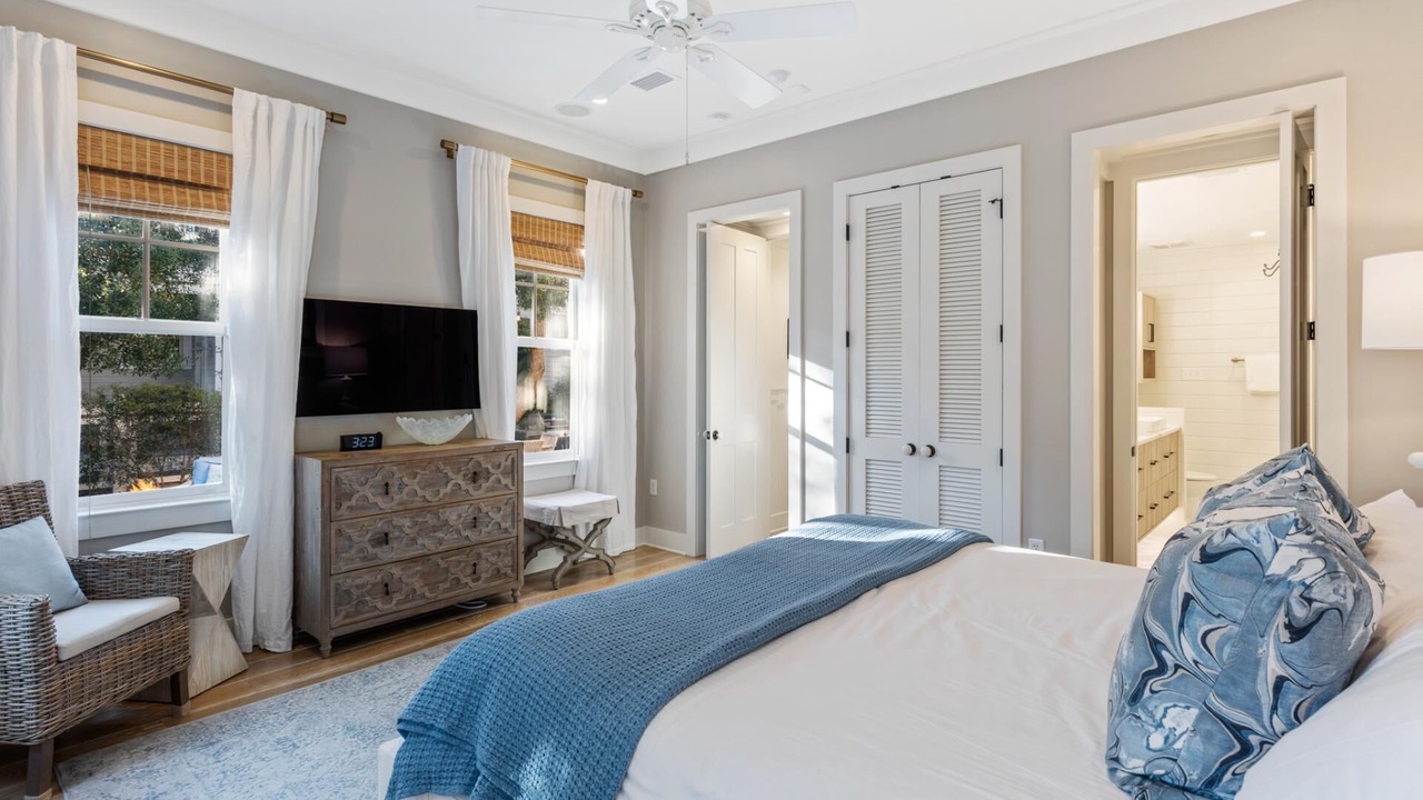 Photo of Bedroom in Cottage District