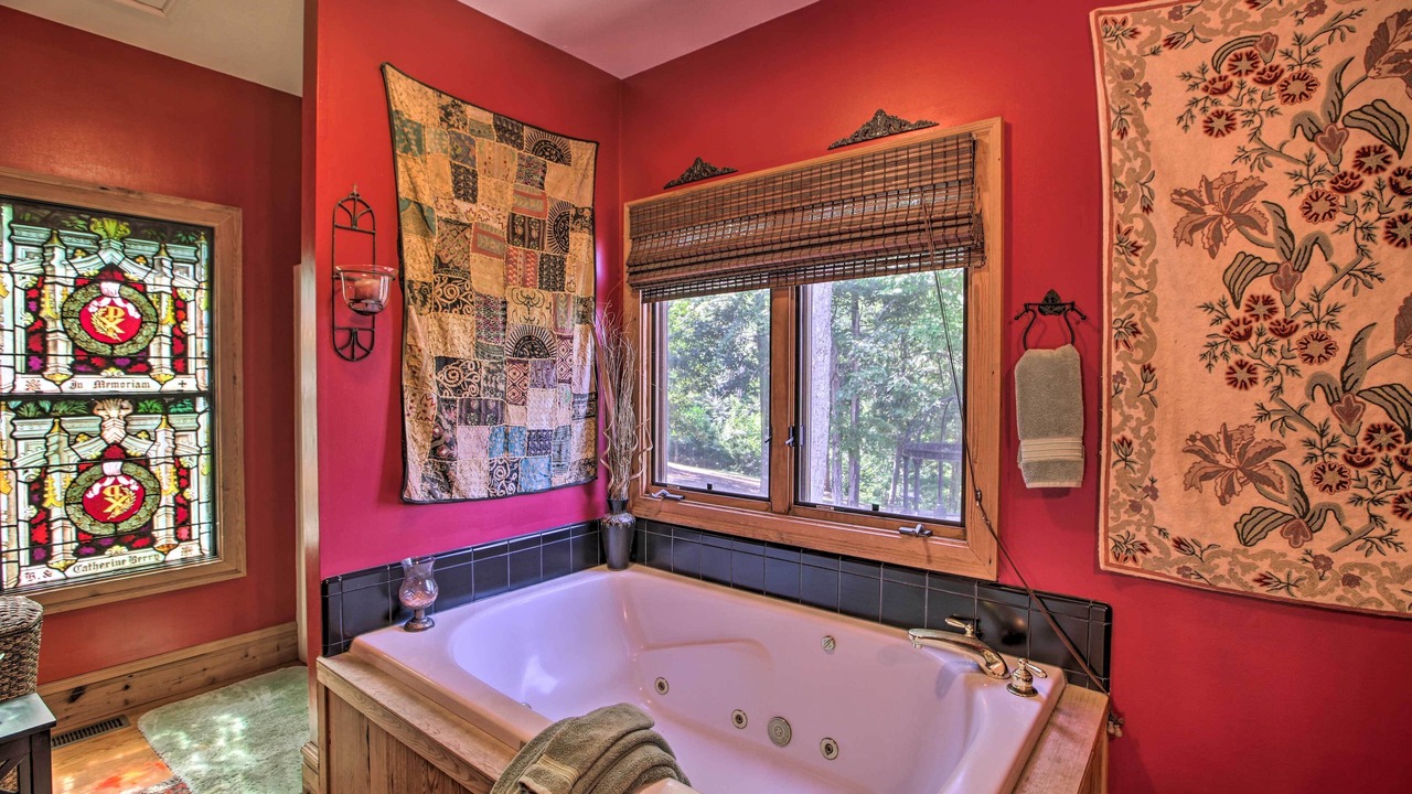 Photo of Bathroom in Scottsville