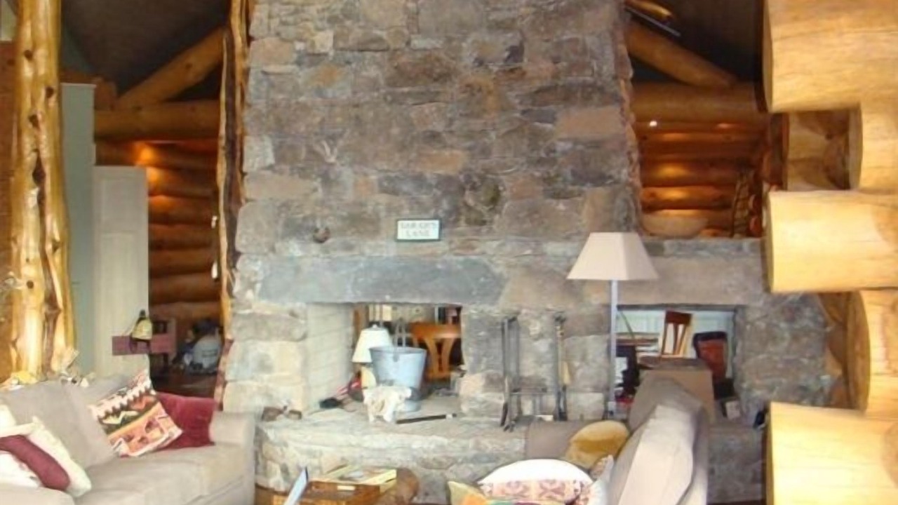 Photo of Livingroom in Haywood