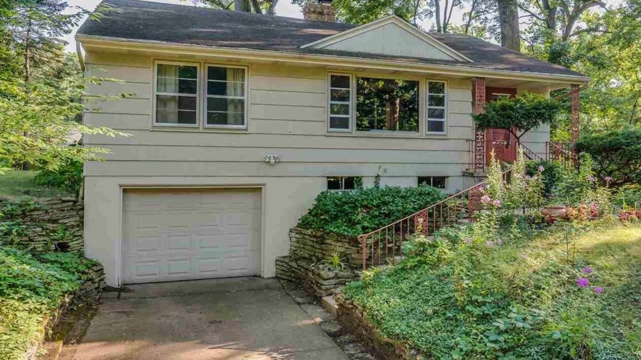Photo of Others in Wooded Estates