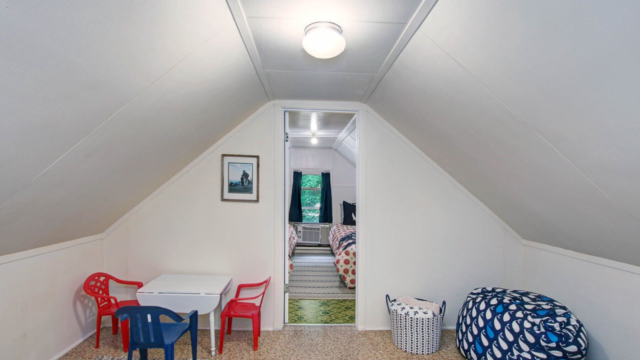Photo of Bedroom in South Haven