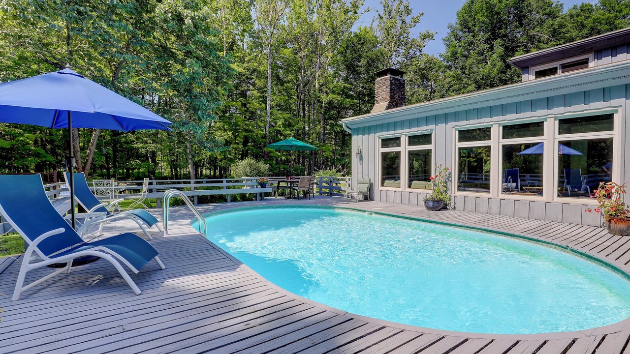 Photo of Outdoor in Woodstock