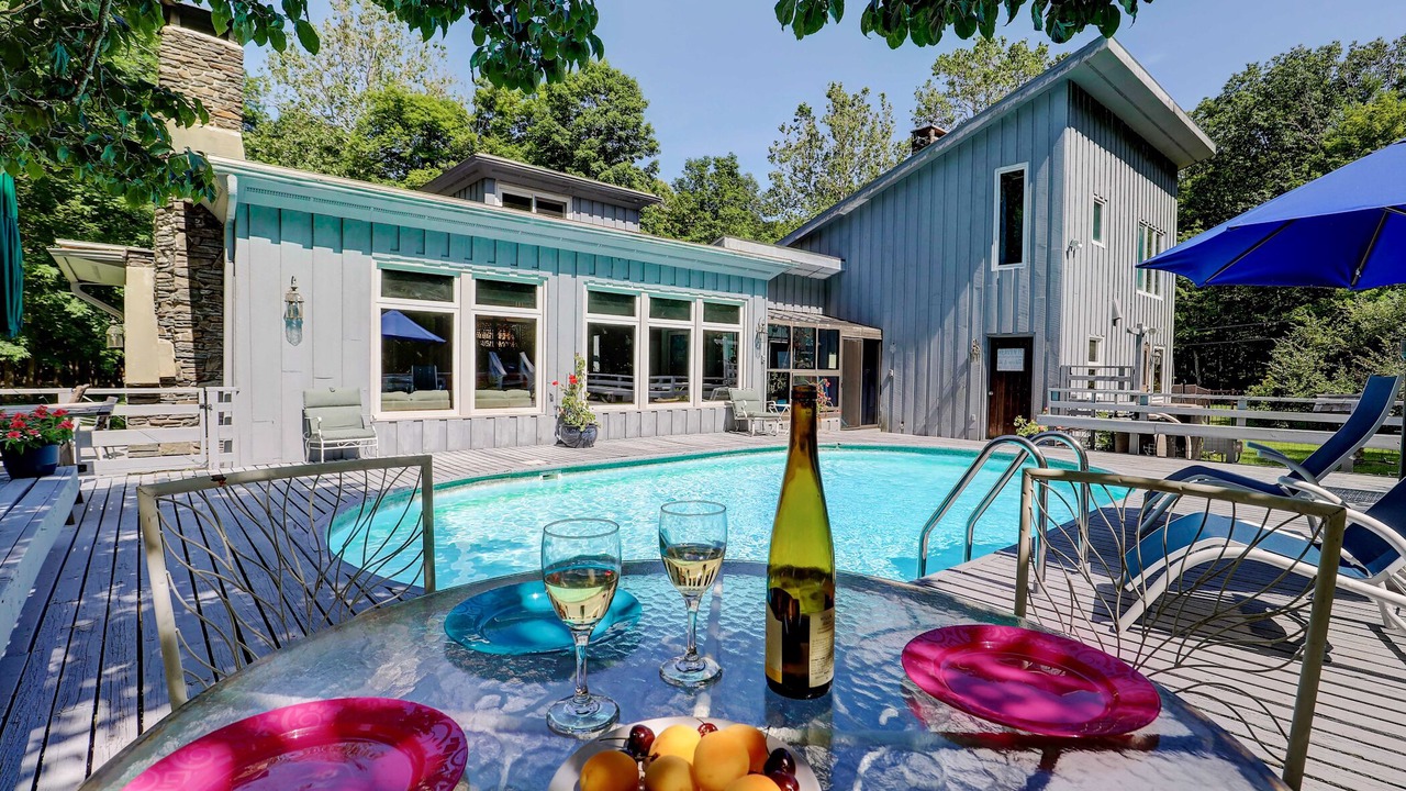 Photo of Outdoor in Woodstock