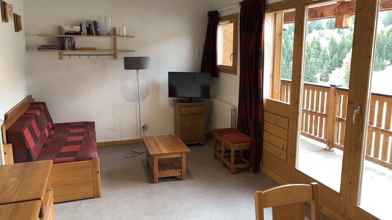 Photo of Livingroom in Saint-Etienne-en-Devoluy