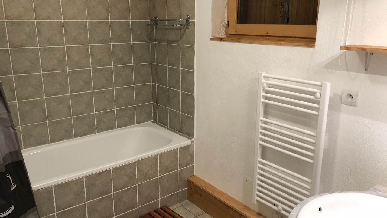 Photo of Bathroom in Saint-Etienne-en-Devoluy