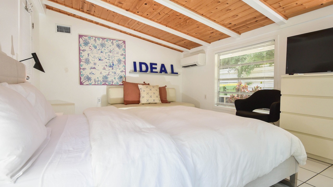 Photo of Bedroom in Arlington Park