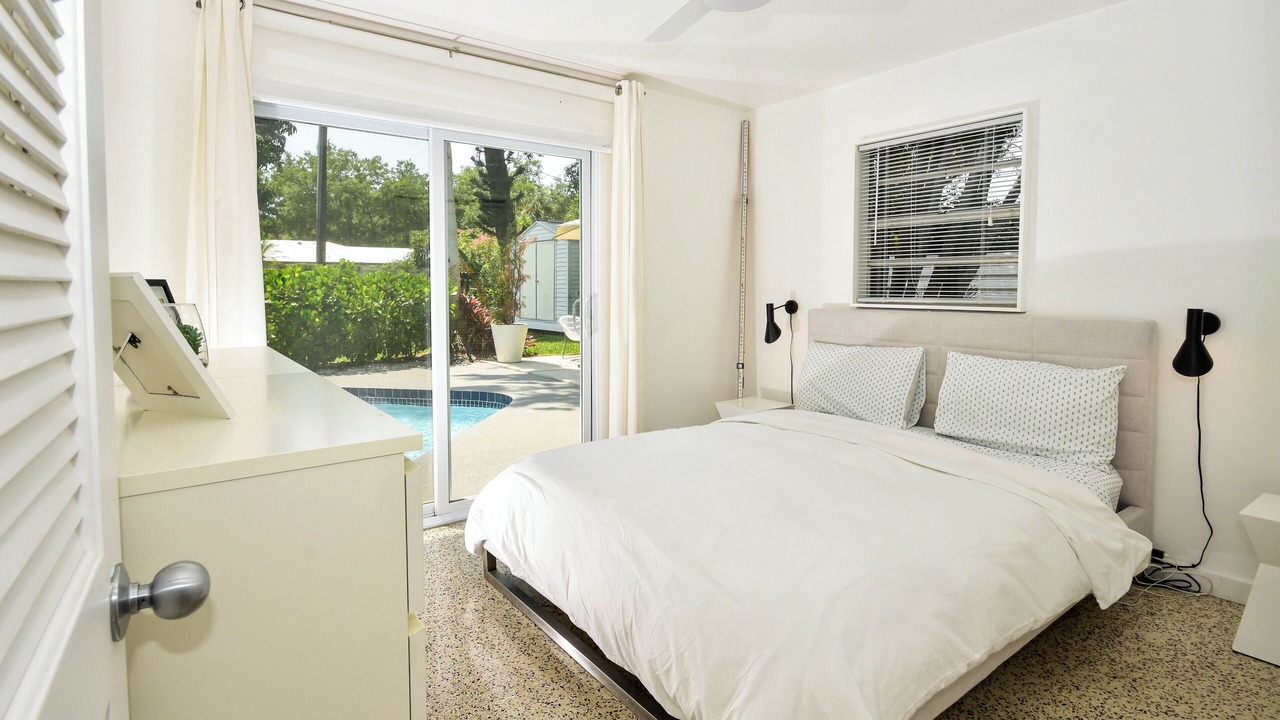Photo of Bedroom in Arlington Park