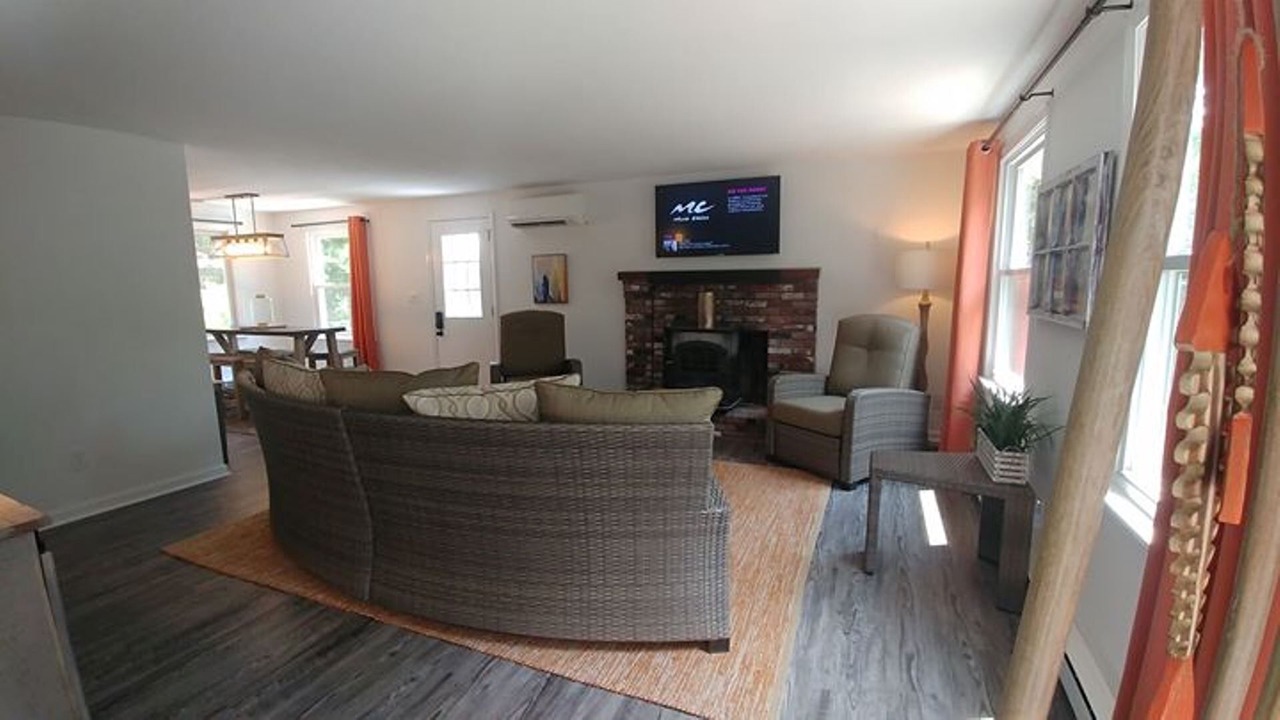 Photo of Livingroom in North Eastham