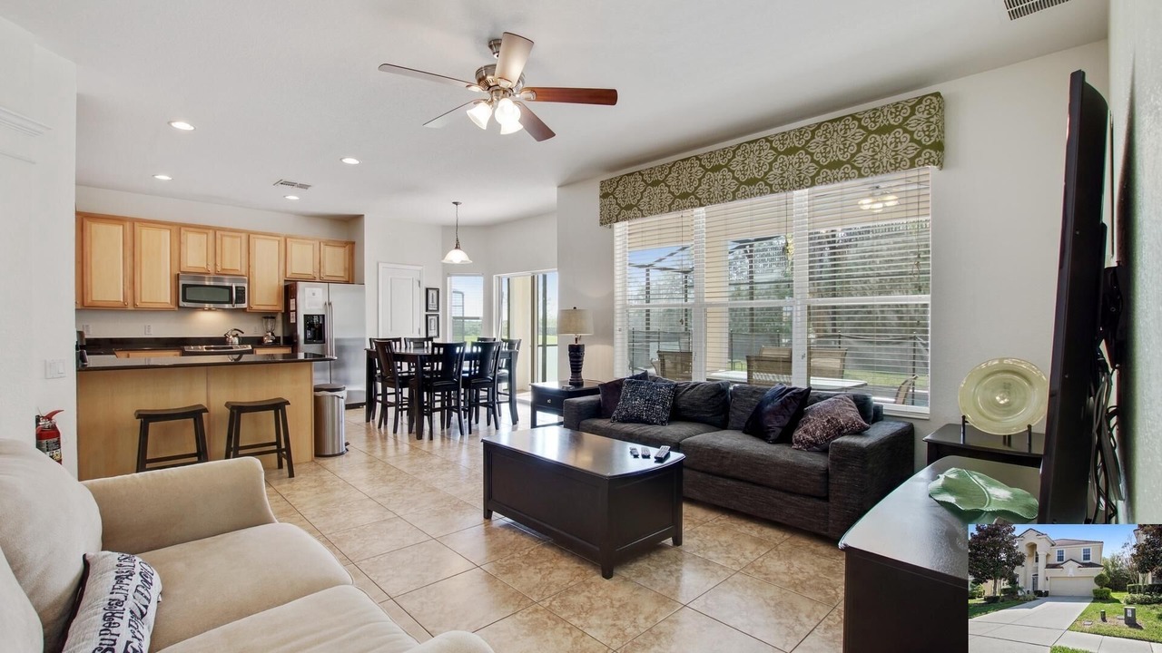 Photo of Livingroom in Windsor Hills